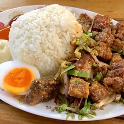 ดารณีไก่แซ่บ