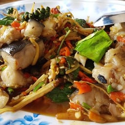 ปลาคังผัดฉ่า