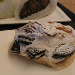 Naman Gateau