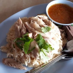 ข้าวมันไก่ใบเตย