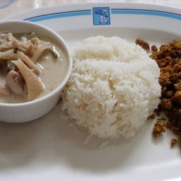 ครอบครัวปักษ์ใต้ ข้าวขาวแกงหอมภัทร