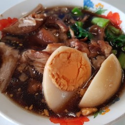 ข้าวขาหมูนี่ฮั้ว