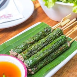 หมูย่างใบชะพลู (Piper Sarmentosum leaves,roast pork)