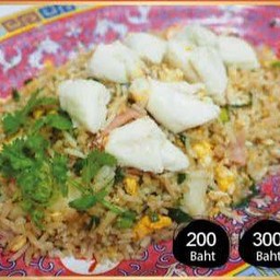 ข้าวผัดปู (300)