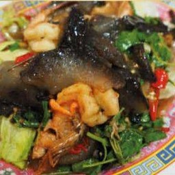 ปลิงทะเลผัดกระเพรา