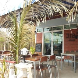 ร้านอาหารจิ๊บเฮ้าส์(ลาบ-ต้มปลาคัง อาหารไทย-อีสาน)