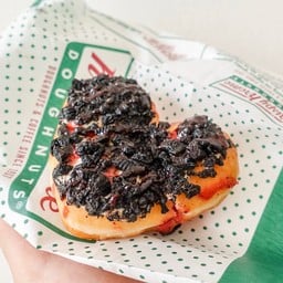 Oreo Cookies & Strawberry Heart 