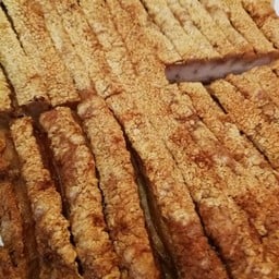 หมูกรอบ เริ่มต้นที่ 2 ขีด