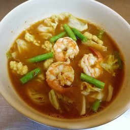 แกงส้มกุ้งผัดรวม