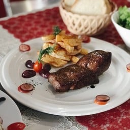 Oli Wine Bar