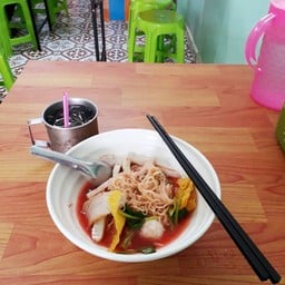 ก๋วยเตี๋ยวลูกชิ้นปลา อรุณี ซ.ติวานนท์3
