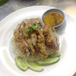 ข้าวมันไก่ลุงภู