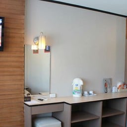 แคคตัสรีสอร์ทแอนด์โฮเต็ล