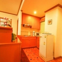 โรงแรมแกรนด์การ์เด้นแอนด์เซอร์วิสอพาร์ทเมนท์