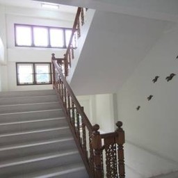 โรงแรมมอร์นิ่งดิวลอด์จ