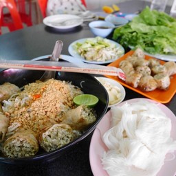 เวียงสะหวัน แหนมเนือง