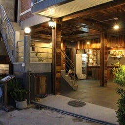 เดอะน้อยเกสท์เฮ้าส์แอนด์เรสเทอรองท์