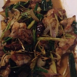 ไก่บ้านรวนน้ำปลา