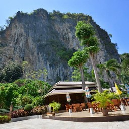 ไดมอนด์เคฟรีสอร์ทแอนด์สปา