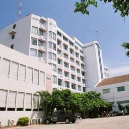 โรงแรมเทพนคร