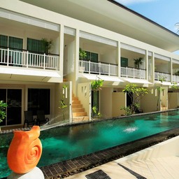 เอทูบูทิกรีสอร์ท
