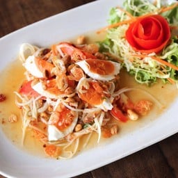 ส้มตำไทยไข่เค็ม