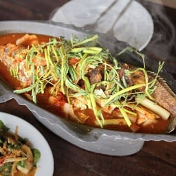 แกงส้มแป๊ะซะปลาช่อนทอด