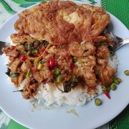 ครัวลาดกก อาหารตามสั่ง