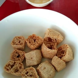 ปุ๊ เย็นตาโฟ