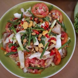 เมนูเด็ดที่สุดในร้าน น้ำสลัดทำจากใข่ อร่อยจริงๆ