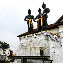 อนุสาวรีย์สามกษัตริย์