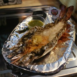 กุ้งขนาด 3 ตัว/กก. ราคากก.ละ 990.-