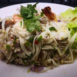 ยำเห็ดเข็มทองกุ้งสด