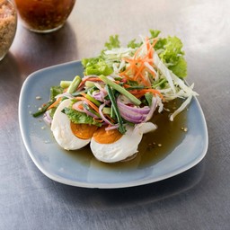 ยำไข่เค็ม