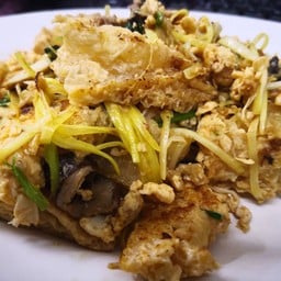 กระเพาะปลาผัดแห้ง