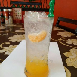 น้ำส้มโซดา