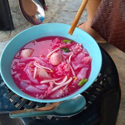 ก๋วยเตี๋ยวเรือวัดดอนหวาย