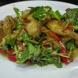 เนื้อปลากระพงผัดฉ่า