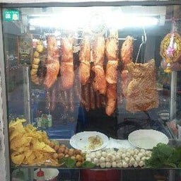 ข้าวหมูแดง ใต้สะพานพระโขนง