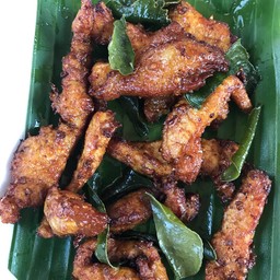 หมูทอดสมุนไพร