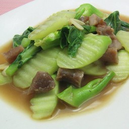 คะน้าฮ่องกงผัดหมูแดดเดียว