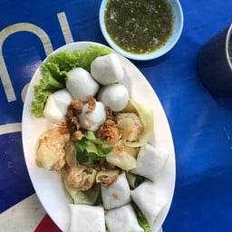 เจ๊เกียว ก๋วยเตี๋ยวรางโพธิ์