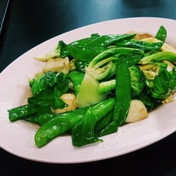 ผัดผักรวมมิตรน้ำมันหอย