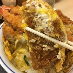 หมูทอดในkatsudon