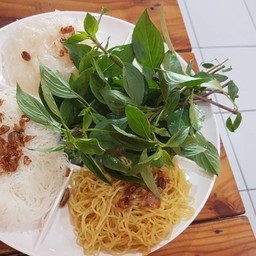 กินเตี๋ยวตุ๋น