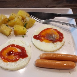 มื้อเช้า 
