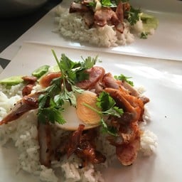 กวง ข้าวหมูแดง