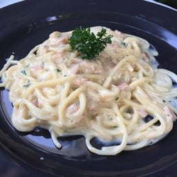 บ้านสเต็ก ต้นสน