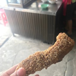 ความพุพองของคอหมูทอดกรอบ ดูก็รู้ว่ากรอบขนาดไหน