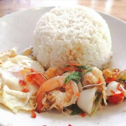 ครัวรัญจวนใจ สนามกีฬากลาง